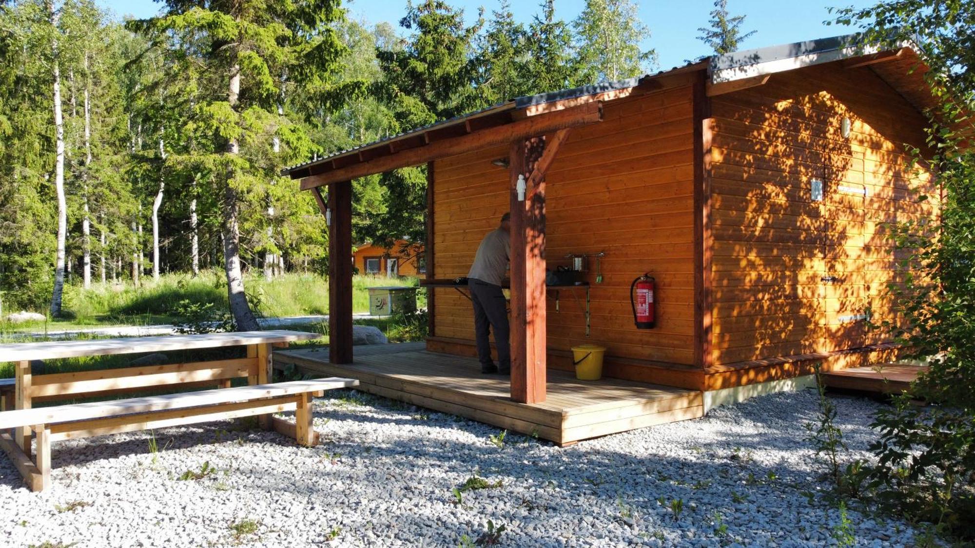 Marika Puhkekuela - Metsanurga Oeoemaja "Shared Bathroom" Nova Exterior foto